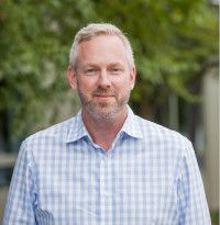 Dr. Jeff Kerrie, Internal Medicine Physician