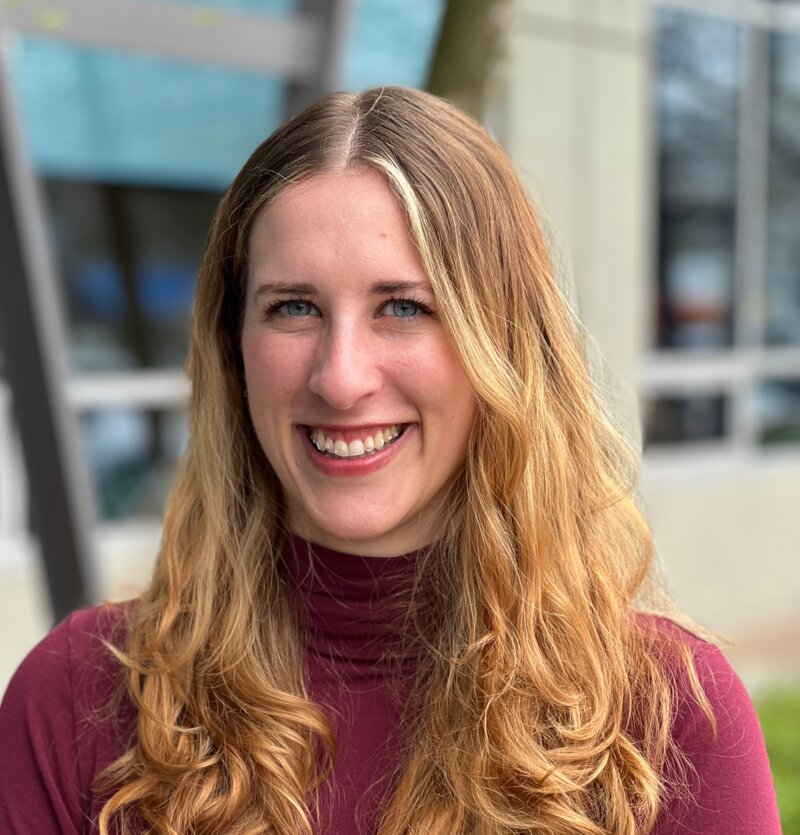 Dr. Laura Fraser, Internal Medicine Physician